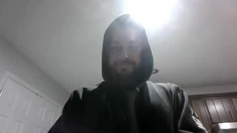 Snapshot of crusteetowel chatting on 12-17-25, 05:13 krustee online show from 12-17-25, 05:13