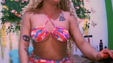 crysrus online show from 11-11-25, 11:49