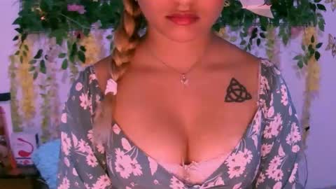 Snapshot of crysrus chatting on 01-13-26, 07:52 crysrus online show from 01-13-26, 07:52