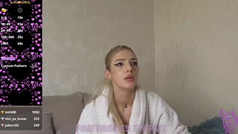 Crys online show from 01-28-25, 01:49