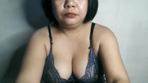 Snapshot of crystal_april chatting on 01-18-25, 01:08 Crys online show from 01-18-25, 01:08