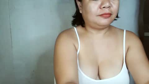 Snapshot of crystal_april chatting on 01-26-25, 02:19 Crys online show from 01-26-25, 02:19