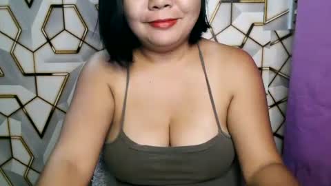 Snapshot of crystal_april chatting on 03-09-25, 02:32 Crys online show from 03-09-25, 02:32