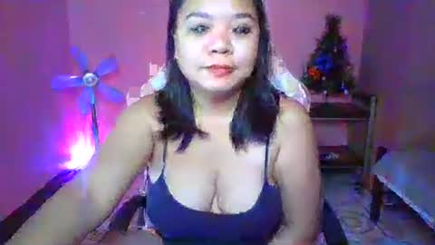 Snapshot of crystal_april chatting on 09-19-25, 02:57 Crys online show from 09-19-25, 02:57