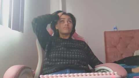 Crystal Blaze online show from 10-17-25, 03:58