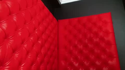 Crystal online show from 01-20-25, 01:50