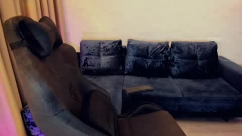 crystalemily online show from 12-14-24, 08:18