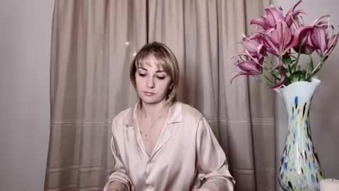 Snapshot of crystalfever_ chatting on 07-15-26, 07:52 Mary online show from 07-15-26, 07:52