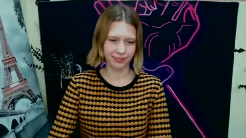 Stella online show from 01-07-25, 03:44