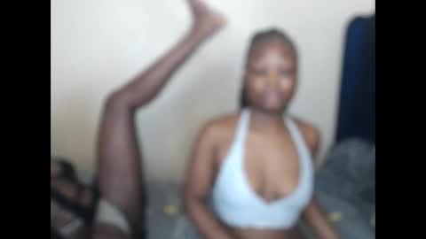 crystalxebony online show from 11-28-25, 03:53