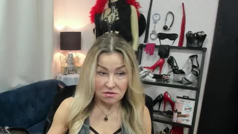 CrystalHotty online show from 03-09-26, 05:22