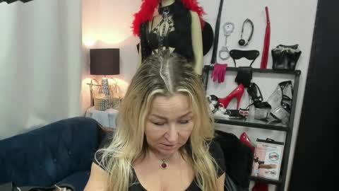 CrystalHotty online show from 04-01-26, 04:24