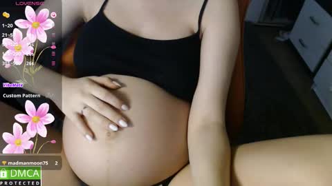 Lia online show from 10-14-25, 02:12