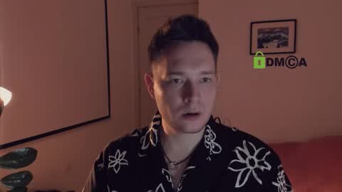 Snapshot of csavie chatting on 11-21-25, 08:51 buddy online show from 11-21-25, 08:51