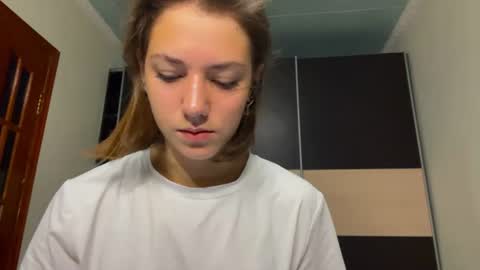 Snapshot of cucgrueber chatting on 07-01-26, 09:00 cucgrueber online show from 07-01-26, 09:00