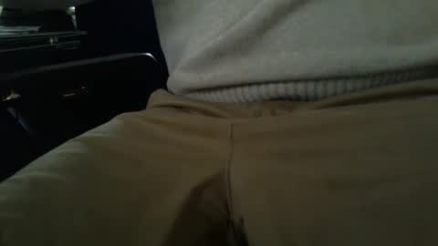 Snapshot of cuddlebeardeluxe chatting on 12-01-25, 01:27 cuddlebeardeluxe online show from 12-01-25, 01:27