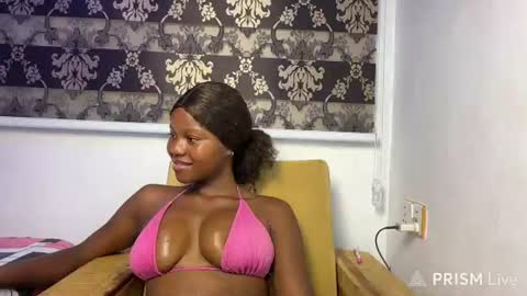 Snapshot of cum_863648 chatting on 07-01-26, 12:23 Lisa online show from 07-01-26, 12:23
