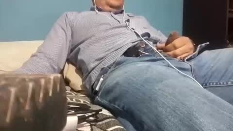 cumbian_chero online show from 10-05-25, 09:24