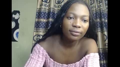 Snapshot of cumebony_petit chatting on 09-30-25, 10:26 cumebony_petit online show from 09-30-25, 10:26