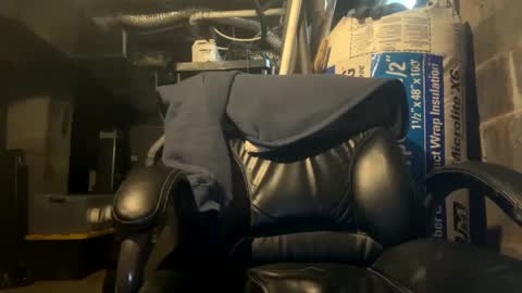 Snapshot of cumfacialxxx chatting on 12-15-24, 02:05 cumfacialxxx online show from 12-15-24, 02:05