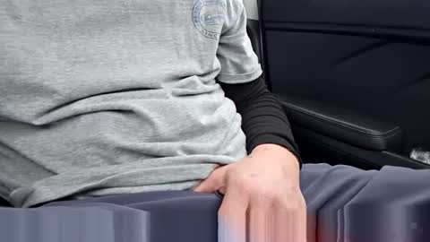 cummwitme211 online show from 12-19-24, 08:02