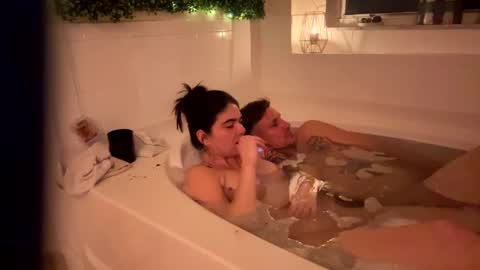 Snapshot of cumontae chatting on 02-06-25, 05:46 Pussy whipped babyboy online show from 02-06-25, 05:46