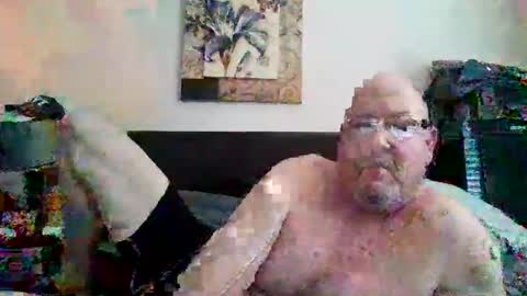 Snapshot of cumsalot55797187 chatting on 02-26-25, 06:43 cumsalot55797187 online show from 02-26-25, 06:43