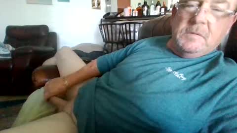 Snapshot of cumsalot55797187 chatting on 02-28-25, 05:48 cumsalot55797187 online show from 02-28-25, 05:48