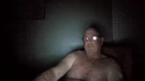 Snapshot of cumsalot55797187 chatting on 10-15-25, 06:13 cumsalot55797187 online show from 10-15-25, 06:13