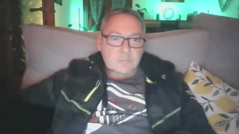 Snapshot of cuni6969 chatting on 02-24-25, 06:04 cuni6969 online show from 02-24-25, 06:04