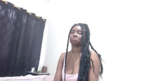 dominic and julieta... independent models online show from 10-16-25, 11:55