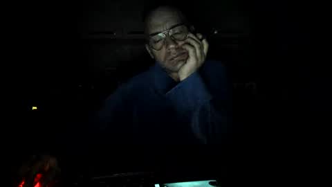 Snapshot of cuplu29 chatting on 01-18-25, 04:15 maria  alex online show from 01-18-25, 04:15