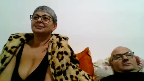 Snapshot of cuplu4346529860 chatting on 12-19-24, 08:34 couple online show from 12-19-24, 08:34