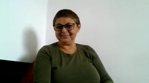 Snapshot of cuplu4346529860 chatting on 10-07-25, 11:29 couple online show from 10-07-25, 11:29