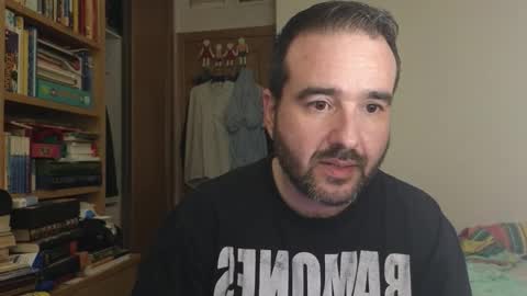 curiosillo1983 online show from 10-20-25, 03:23