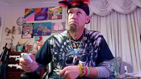 Feathers online show from 12-19-25, 08:43