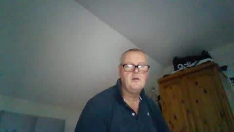 curiousax77 online show from 12-18-25, 10:54