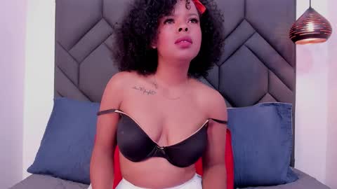 Snapshot of curly_cataleya chatting on 02-16-26, 07:43 Cataleya online show from 02-16-26, 07:43