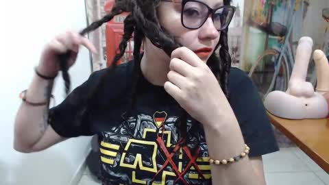 Vannesa online show from 10-24-25, 06:48