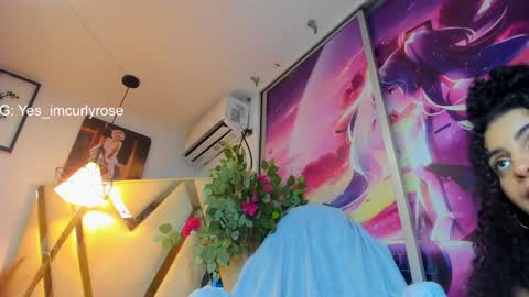 Snapshot of curlyrose_ chatting on 01-11-25, 12:22 Rose online show from 01-11-25, 12:22