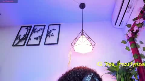 Snapshot of curlyrose_ chatting on 03-02-25, 12:31 Rose online show from 03-02-25, 12:31