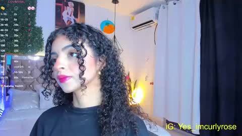 Snapshot of curlyrose_ chatting on 09-17-25, 10:55 Rose online show from 09-17-25, 10:55