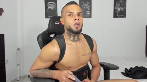 curtis_blake online show from 12-20-25, 06:53