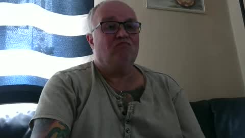 curtus14 online show from 10-24-25, 11:39