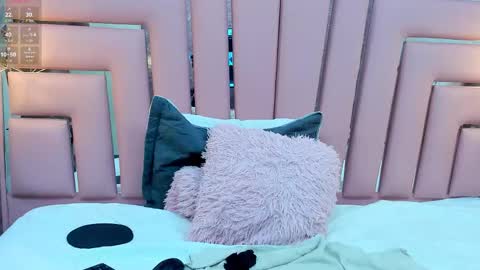 Alyanna  online show from 11-09-25, 12:47