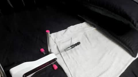 Alyanna  online show from 12-04-25, 11:41