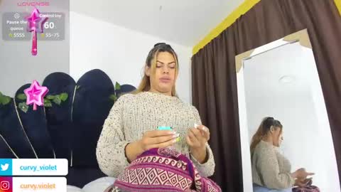 Violet 3 online show from 01-11-25, 11:34