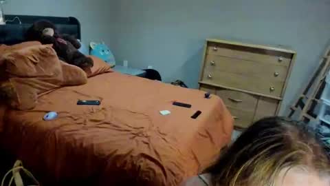 Hazel online show from 10-07-25, 01:58