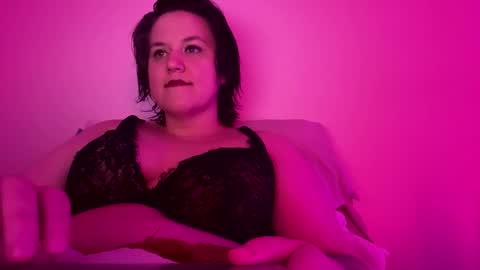 CurvyFlora online show from 02-22-25, 02:50