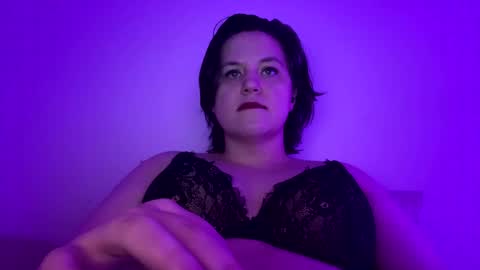 CurvyFlora online show from 02-25-25, 02:47